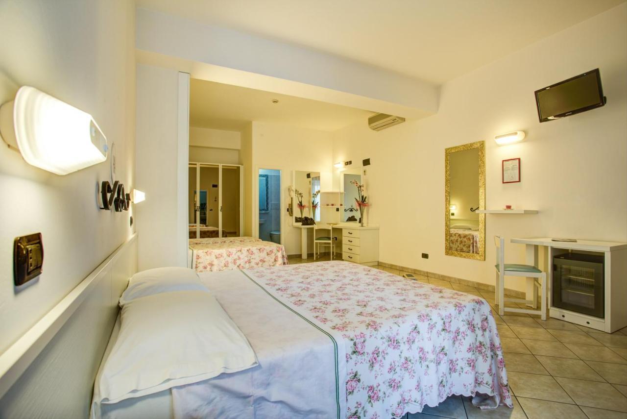 Ancora Hotel & Residence Cattolica Exteriér fotografie